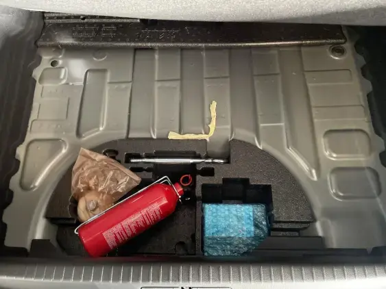 PEUGEOT 208 BUSINESS R II - voiture de démonstration - Photo 17