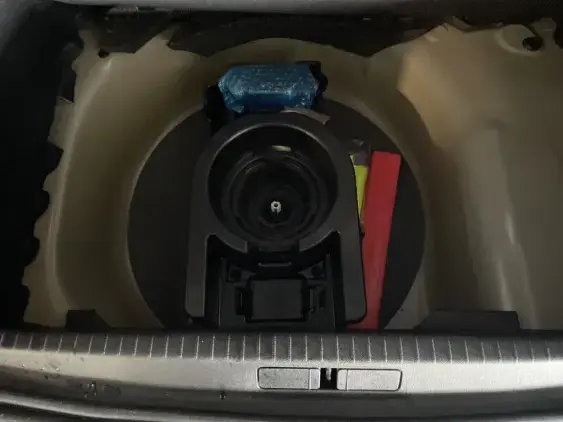 PEUGEOT 208 BUSINESS R II - voiture de démonstration - Photo 17