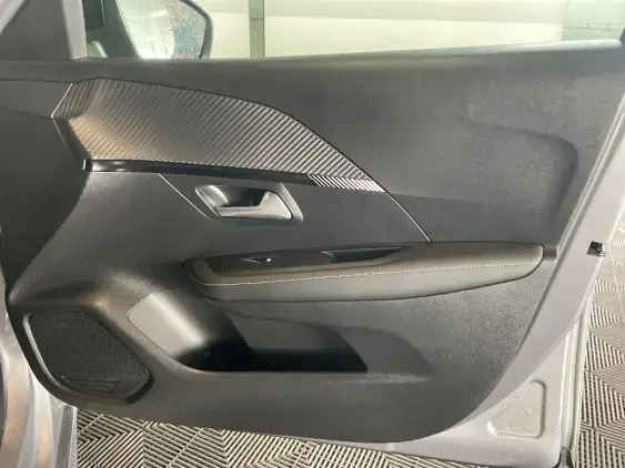 PEUGEOT 208 BUSINESS R II - voiture de démonstration - Photo 20