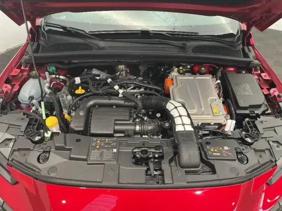 RENAULT CLIO VI - voiture de démonstration - Photo 21