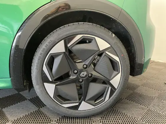 RENAULT CLIO VI - voiture de démonstration - Photo 22