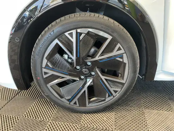 RENAULT CLIO VI - voiture de démonstration - Photo 22