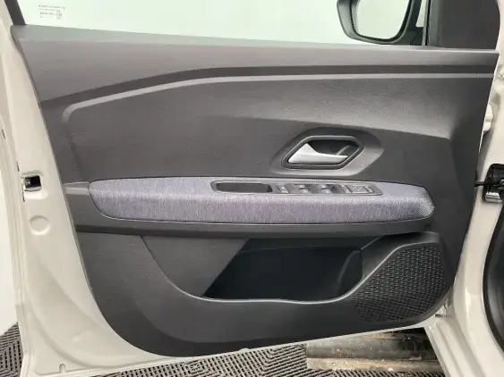 DACIA SANDERO III - voiture de démonstration - Photo 18