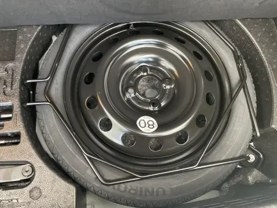 RENAULT CLIO VI - voiture de démonstration - Photo 17