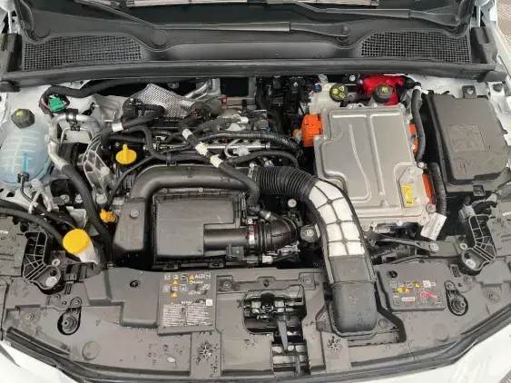 RENAULT CLIO VI - voiture de démonstration - Photo 21