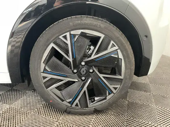 RENAULT CLIO VI - voiture de démonstration - Photo 24