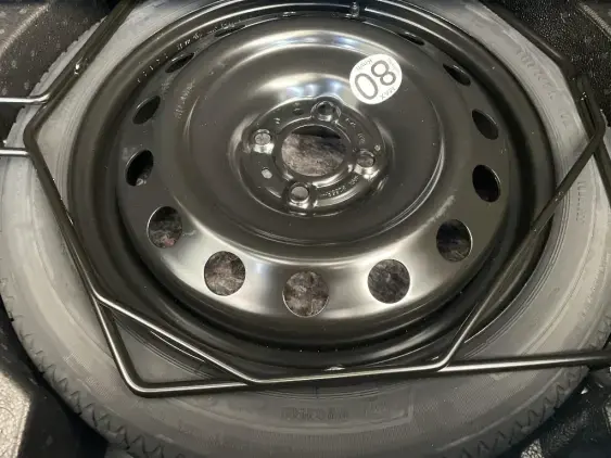 RENAULT CLIO VI - voiture de démonstration - Photo 17