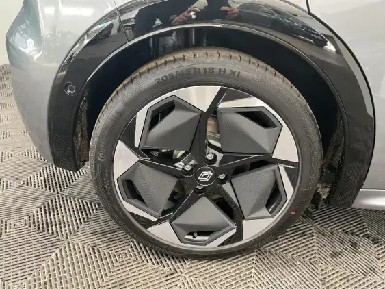 RENAULT CLIO VI - voiture de démonstration - Photo 25