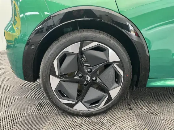 RENAULT CLIO VI - voiture de démonstration - Photo 25