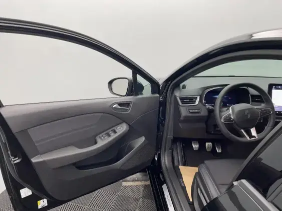 RENAULT CLIO V - voiture de démonstration - Photo 19