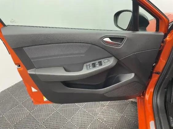 RENAULT CLIO V - voiture de démonstration - Photo 19