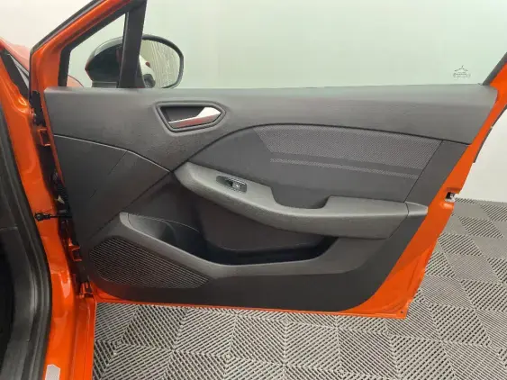 RENAULT CLIO V - voiture de démonstration - Photo 20