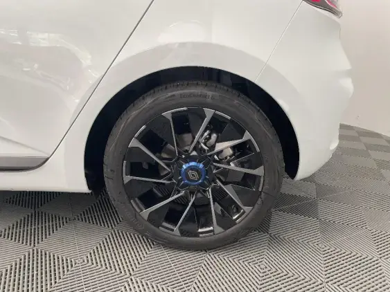 RENAULT CLIO V - voiture de démonstration - Photo 23