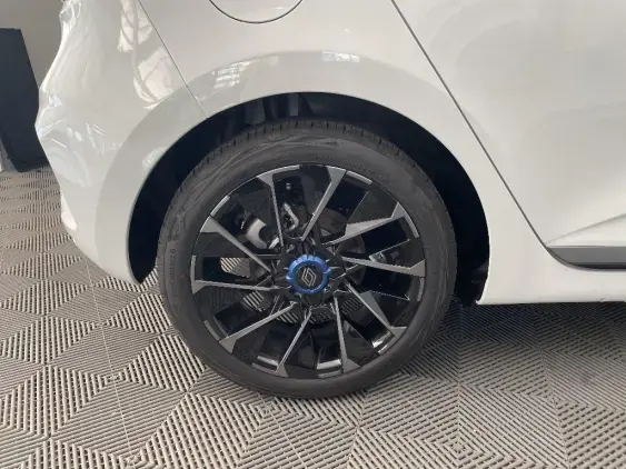 RENAULT CLIO V - voiture de démonstration - Photo 24