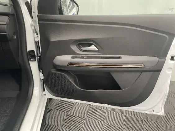 DACIA SANDERO III - voiture de démonstration - Photo 20