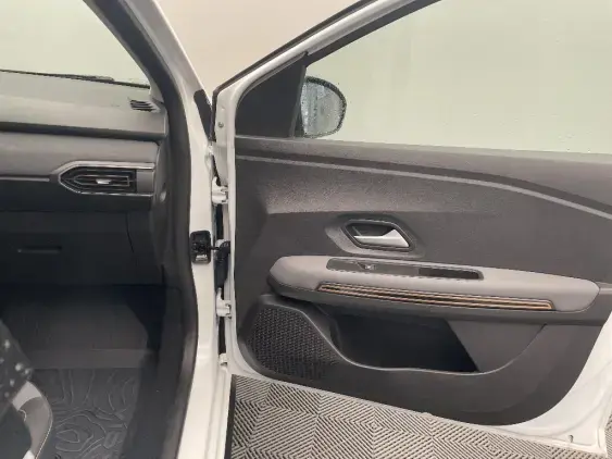 DACIA SANDERO III - voiture de démonstration - Photo 20