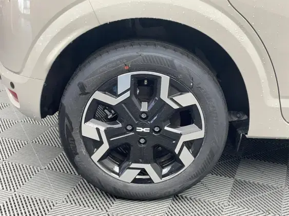 DACIA SANDERO III - voiture de démonstration - Photo 24