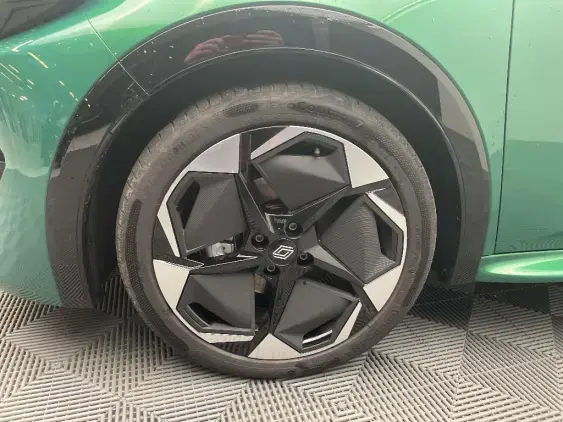 RENAULT CLIO VI - voiture de démonstration - Photo 22