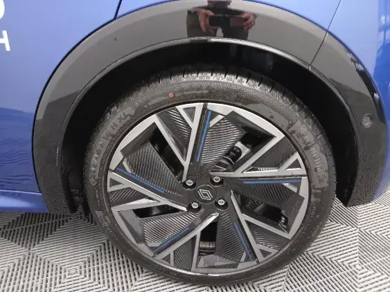 RENAULT CLIO VI - voiture de démonstration - Photo 24