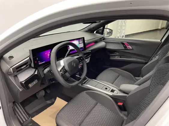 RENAULT CLIO VI - voiture de démonstration - Photo 18