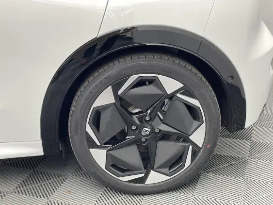 RENAULT CLIO VI - voiture de démonstration - Photo 24