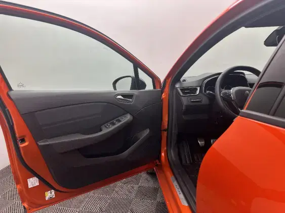 RENAULT CLIO V - voiture de démonstration - Photo 18