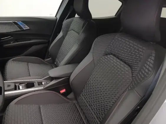 RENAULT CLIO VI - voiture de démonstration - Photo 16