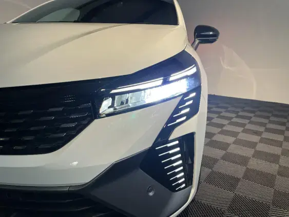 RENAULT CLIO V - voiture de démonstration - Photo 22