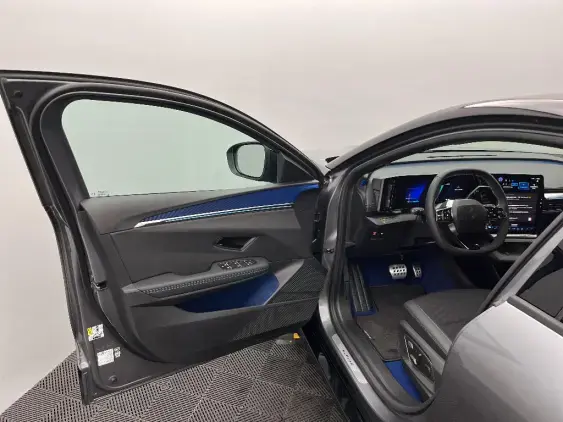 RENAULT MEGANE V - voiture de démonstration - Photo 19