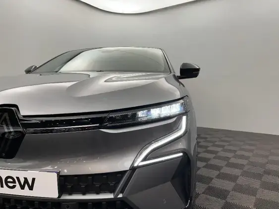 RENAULT MEGANE V - voiture de démonstration - Photo 22