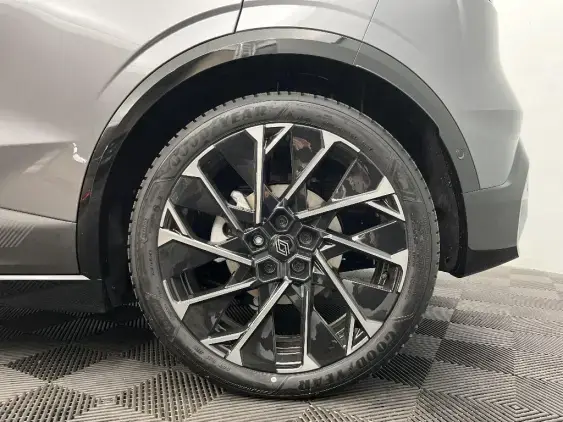 RENAULT MEGANE V - voiture de démonstration - Photo 24