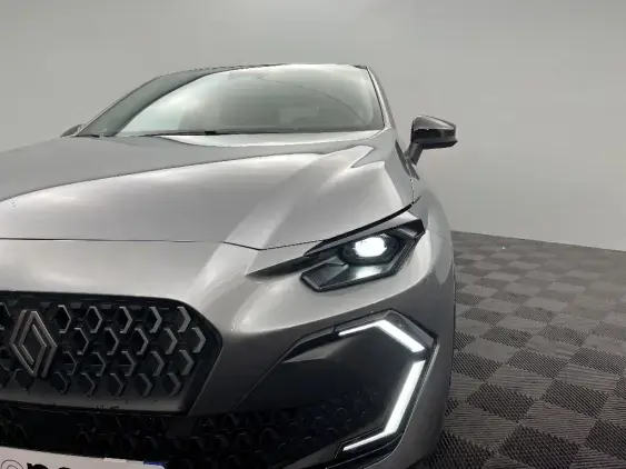 RENAULT CLIO VI - voiture de démonstration - Photo 22