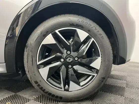 RENAULT CLIO VI - voiture de démonstration - Photo 24