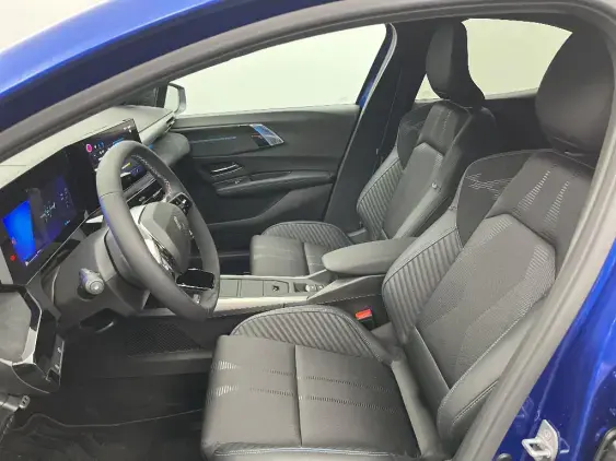 RENAULT CLIO VI - voiture de démonstration - Photo 18