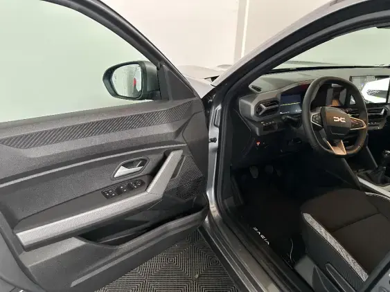 DACIA DUSTER III - voiture de démonstration - Photo 19
