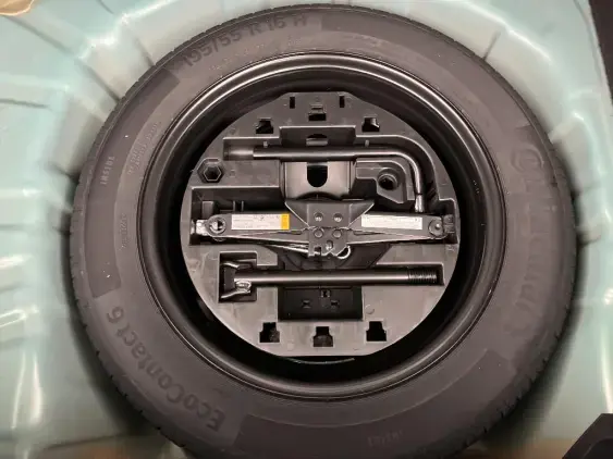 RENAULT CLIO VI - voiture de démonstration - Photo 17