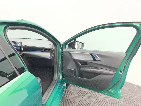 RENAULT CLIO VI - voiture de démonstration - Photo 20