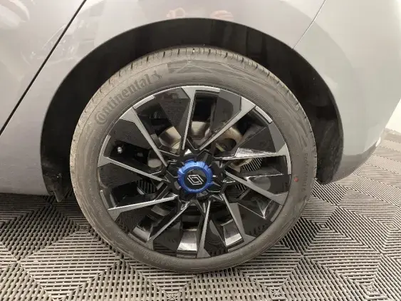 RENAULT CLIO V - voiture de démonstration - Photo 23