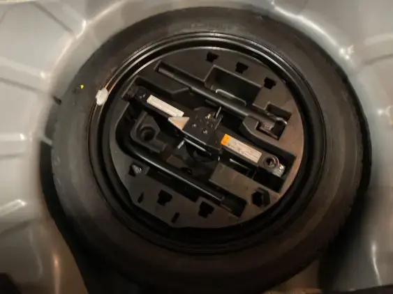 RENAULT CLIO V - voiture de démonstration - Photo 17