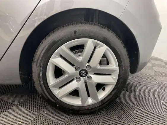 RENAULT CLIO V - voiture de démonstration - Photo 24