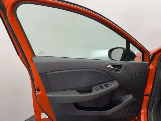 RENAULT CLIO V - voiture de démonstration - Photo 19