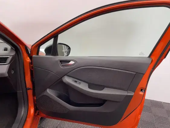 RENAULT CLIO V - voiture de démonstration - Photo 20