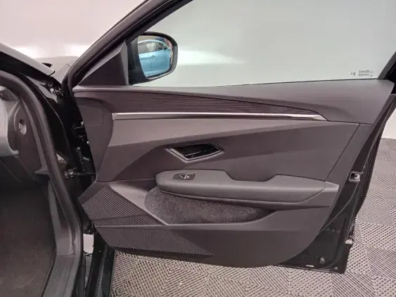 RENAULT MEGANE V - voiture de démonstration - Photo 20