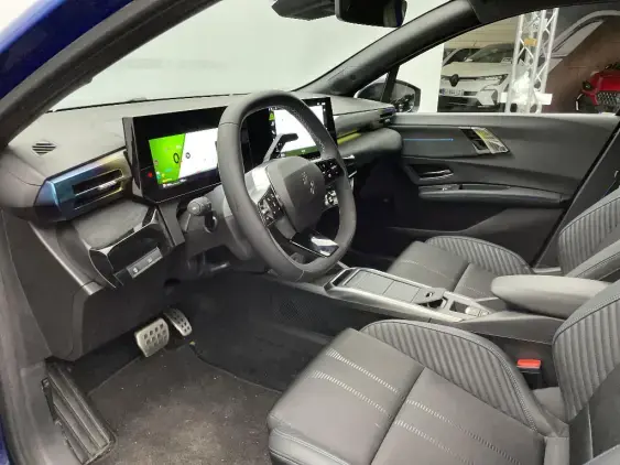 RENAULT CLIO VI - voiture de démonstration - Photo 18