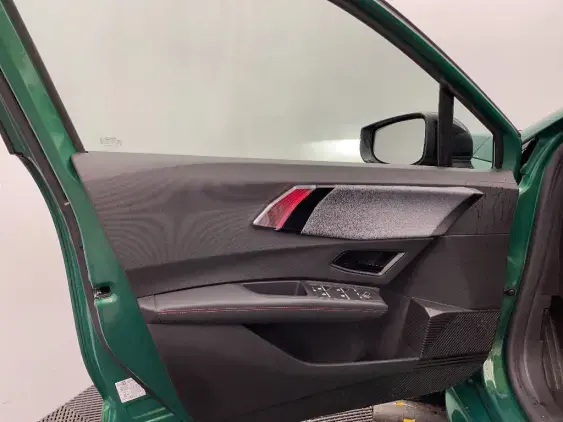 RENAULT CLIO VI - voiture de démonstration - Photo 19