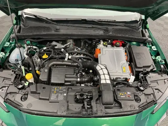 RENAULT CLIO VI - voiture de démonstration - Photo 21