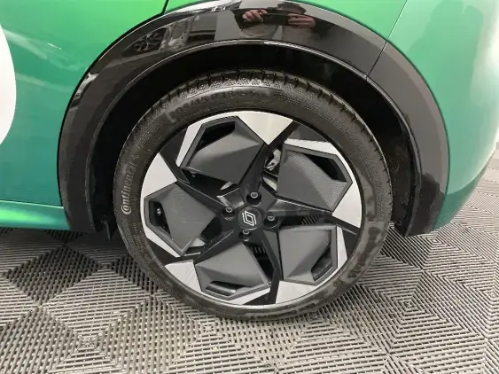 RENAULT CLIO VI - voiture de démonstration - Photo 24