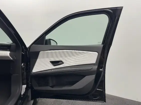 RENAULT 5 III - voiture de démonstration - Photo 18