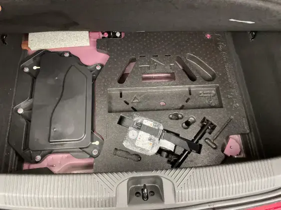 RENAULT CLIO VI - voiture de démonstration - Photo 17