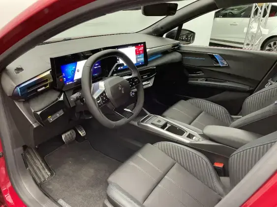 RENAULT CLIO VI - voiture de démonstration - Photo 18